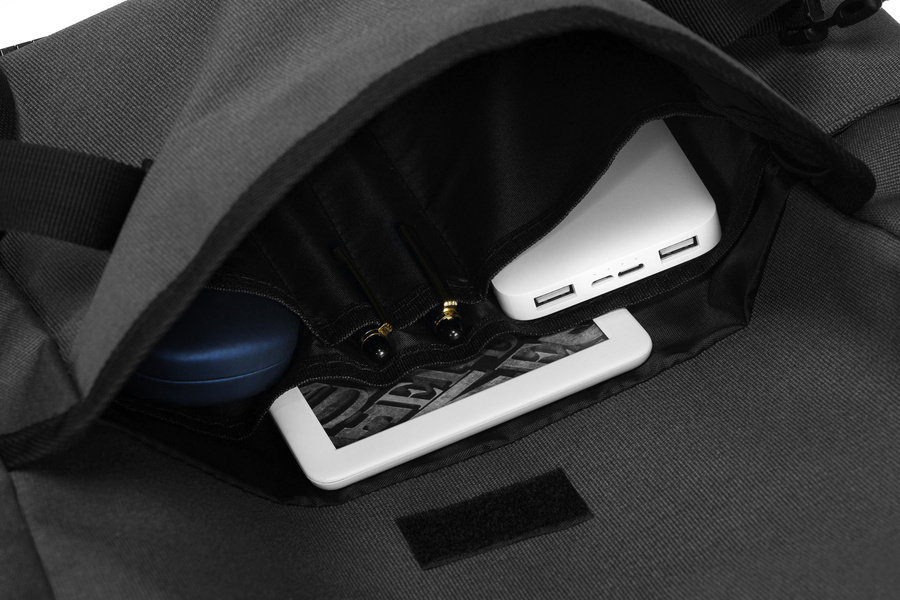 Dwukomorowy plecak w szarym kolorze na laptopa 15" - Peterson - obrazek 8