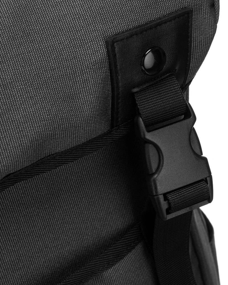 Dwukomorowy plecak w szarym kolorze na laptopa 15" - Peterson - obrazek 5