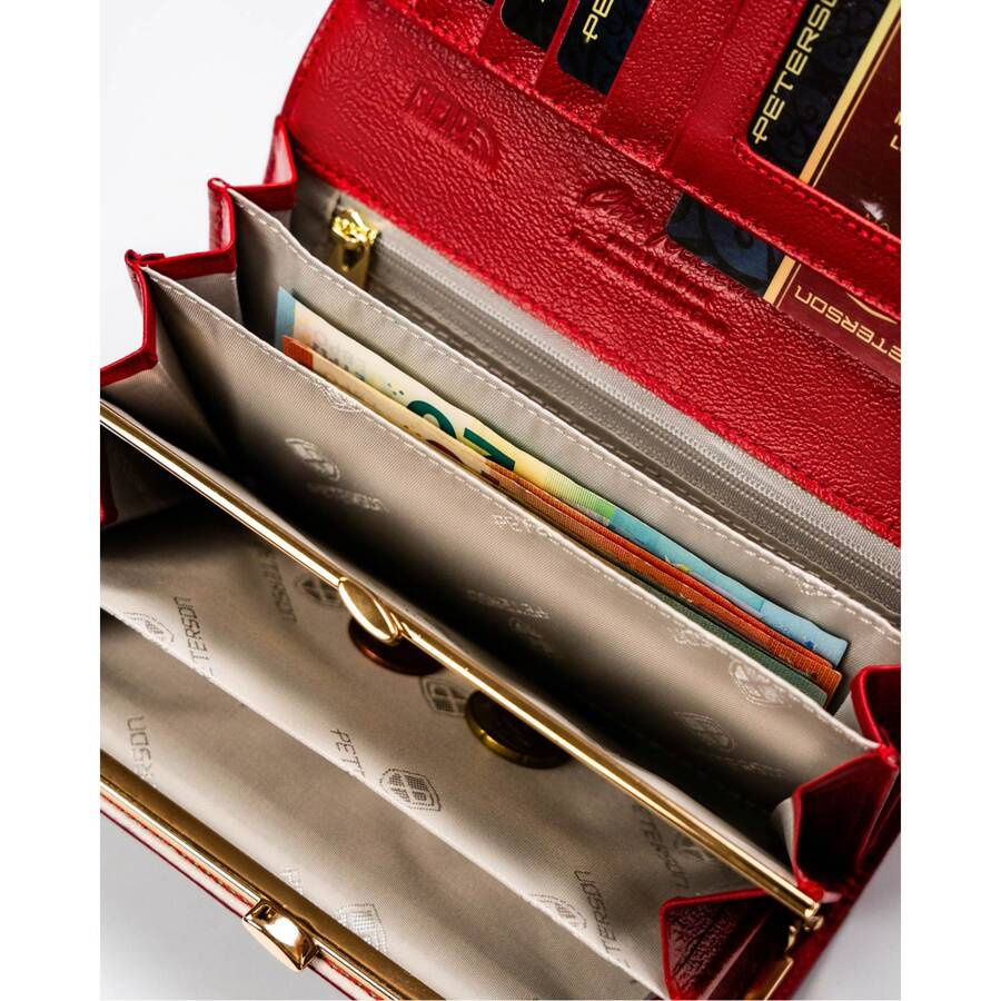 Pojemny, czerwony portfel damski ze zwierzęcym tłoczeniem na klapie - Peterson - obrazek 9