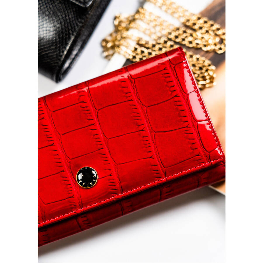 Duży i pojemny czerwony portfel damski z systemem RFID - Peterson - obrazek 3