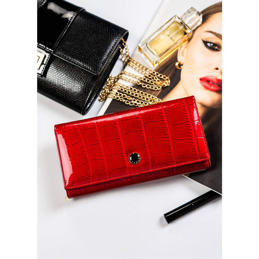 Duży i pojemny czerwony portfel damski z systemem RFID - Peterson - obrazek 2