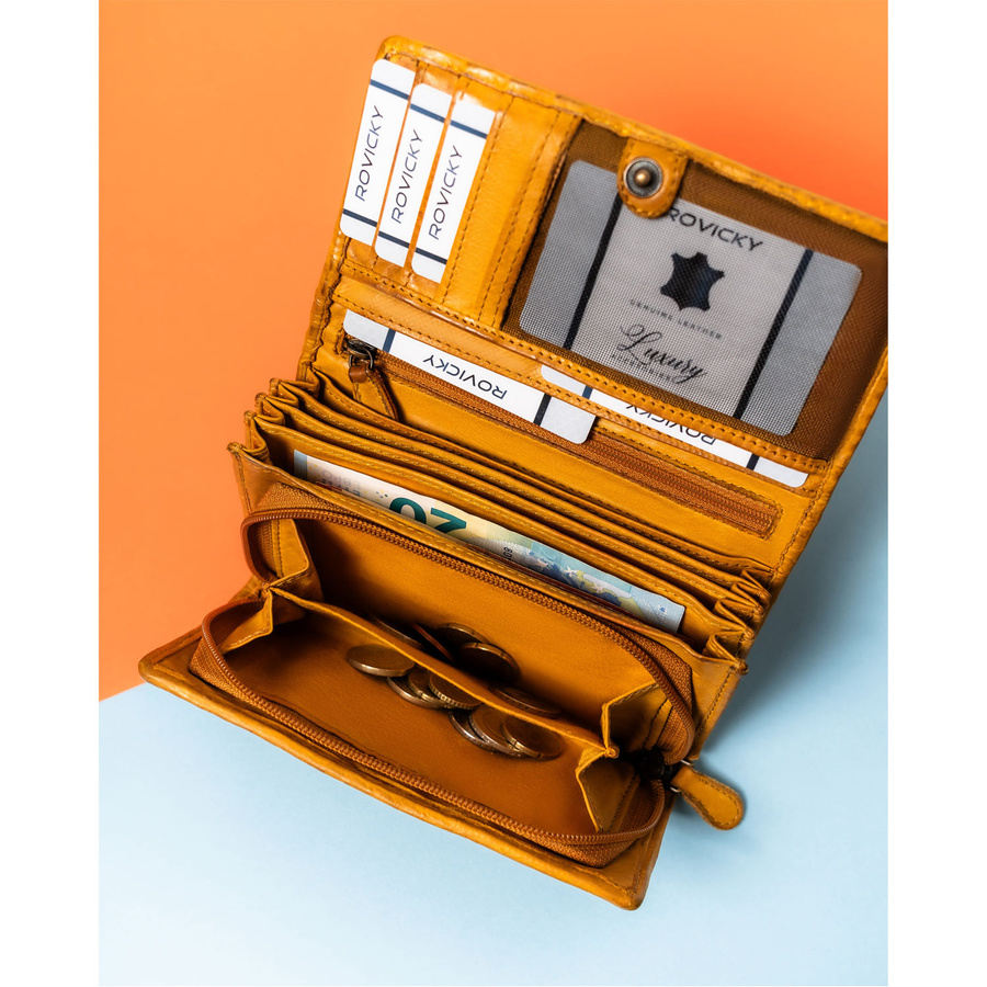 Musztardowy portfel z geometrycznym wzorem skóra naturalna - Rovicky - obrazek 8