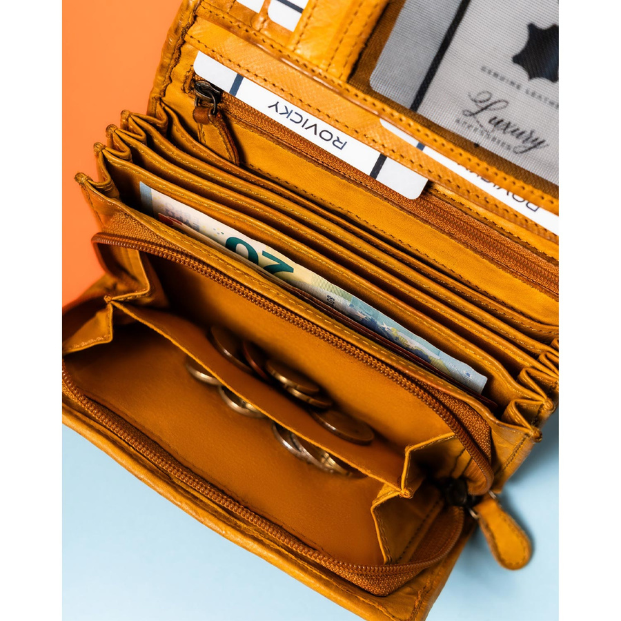 Musztardowy portfel z geometrycznym wzorem skóra naturalna - Rovicky - obrazek 9