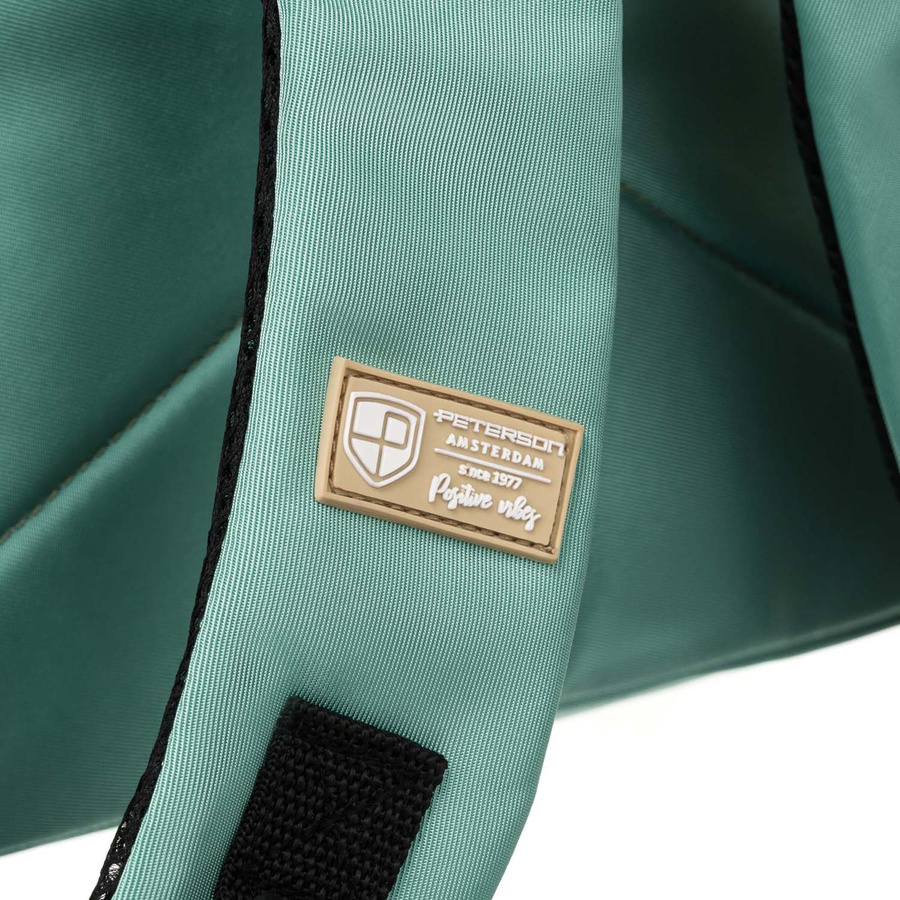 Dwukomorowy plecak podróżny w turkusowym kolorze z uchwytem na walizkę i portem USB - Peterson - obrazek 13