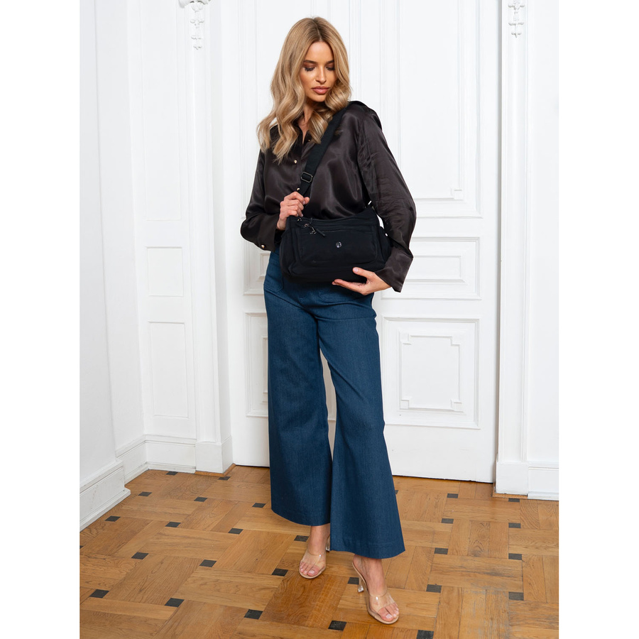 Jednokomorowa torebka damska z poliestru w czarnym kolorze - Peterson - obrazek 7