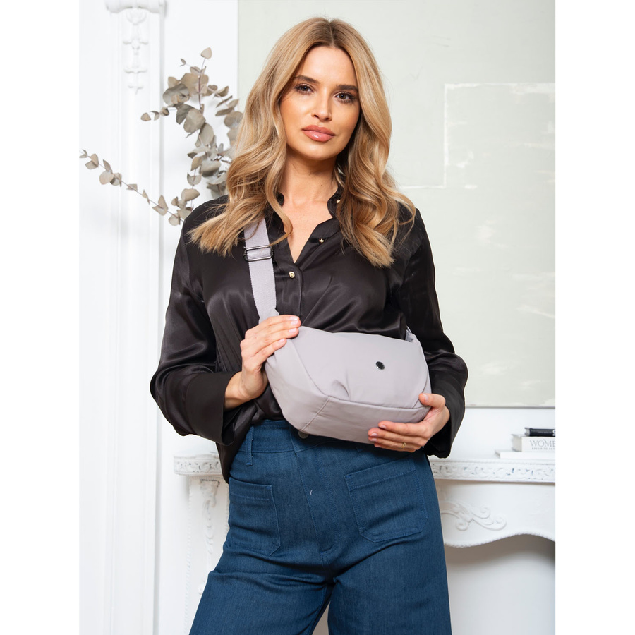 Listonoszka damska w kolorze lila zawieszona na regulowanym pasku - Peterson - obrazek 2