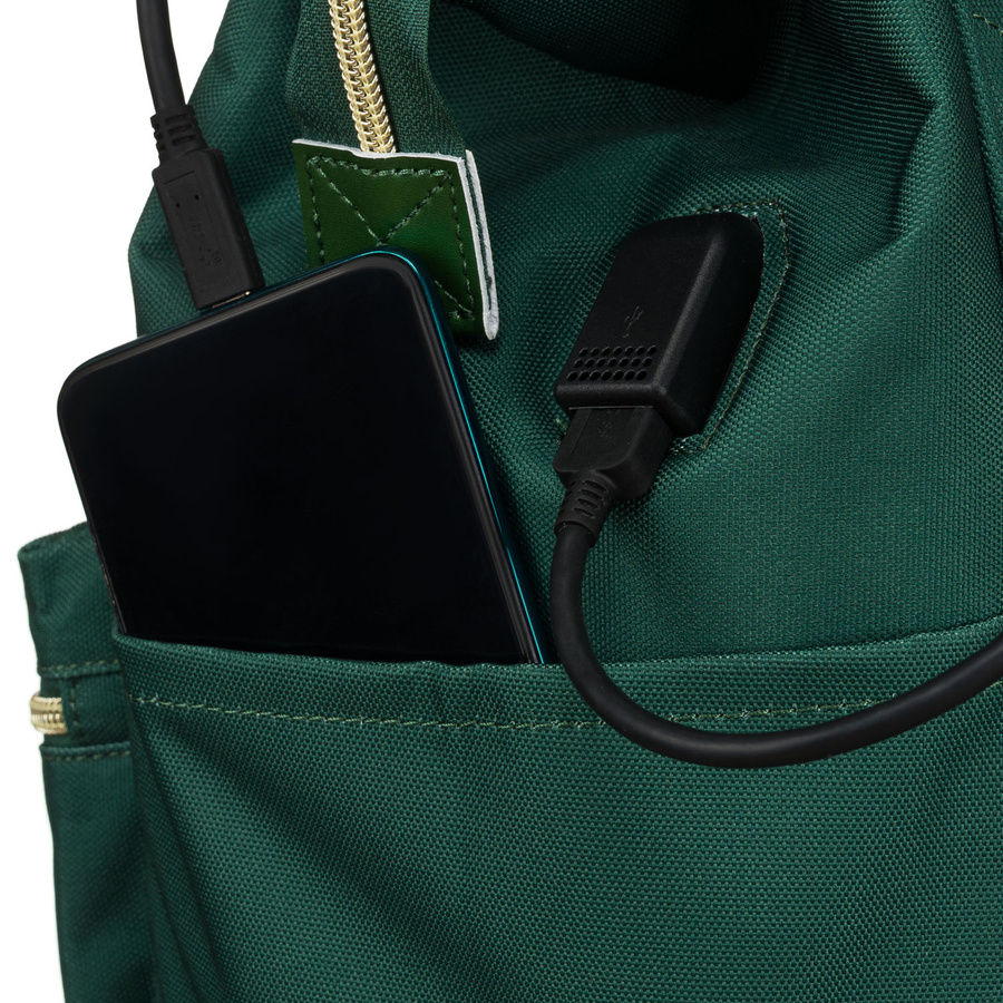 Podróżny plecak damski z poliestru w zielonym kolorze z miejscem na laptopa - Peterson - obrazek 11