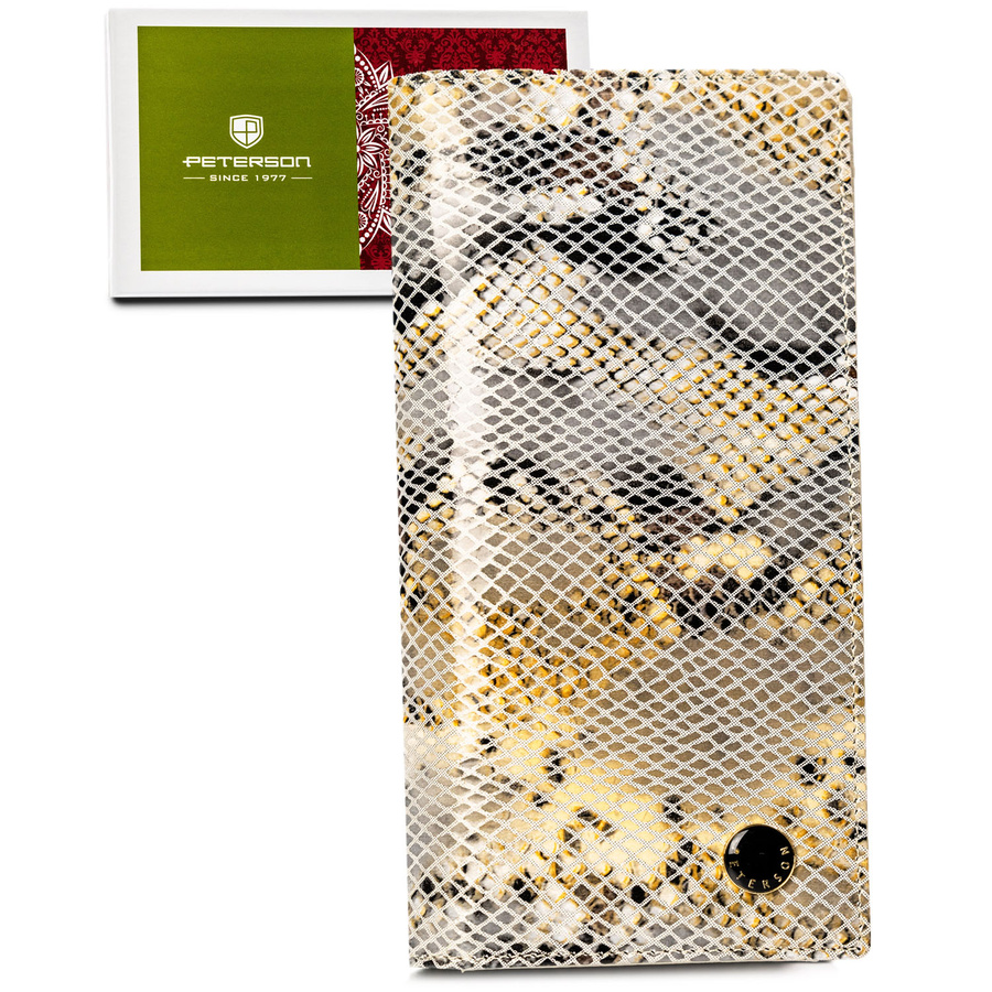 Skórzany portfel damski na magnes z fakturą imitującą skórę węża w beżowym kolorze - Peterson