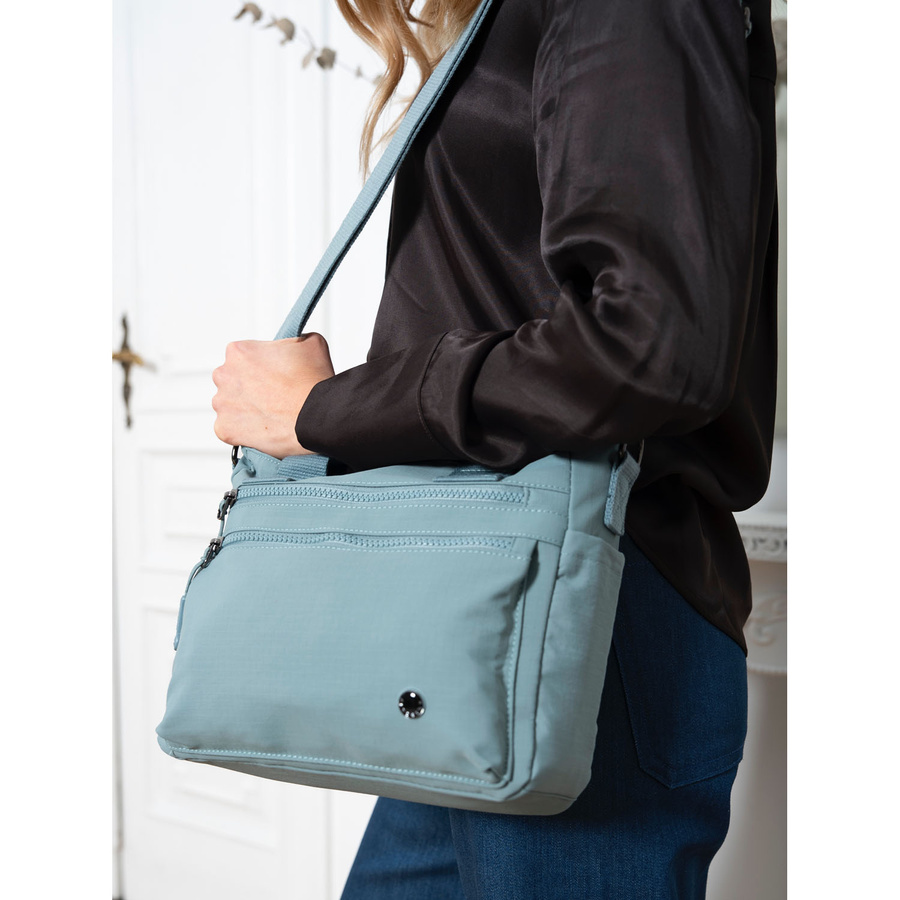 Niebieska, mała shopperka damska z poliestru z kieszeniami zamykanymi na suwak - Peterson - obrazek 13