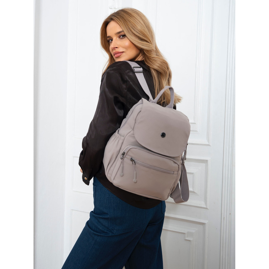 Plecak damski z poliestru w kolorze lila, zawieszony na regulowanych szelkach - Peterson - obrazek 5