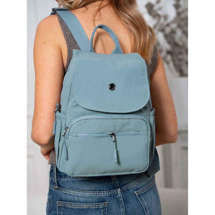 Niebieski plecak damski z poliestru z klapką zamykaną na magnes - Peterson - obrazek 8