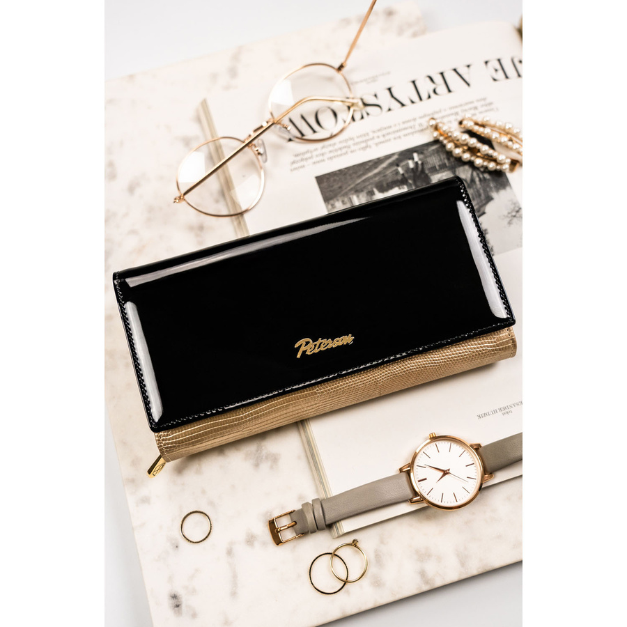 Portfel damski z lakierowanej skóry naturalnej w czarno-złotym kolorze, wyposażony w system RFID - Peterson - obrazek 3