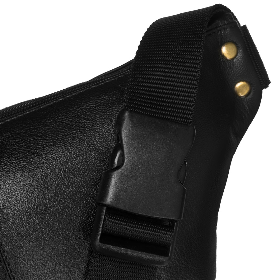 Biodrowa nerka męska w czarnym kolorze wykonana ze skóry naturalnej - Peterson - obrazek 8