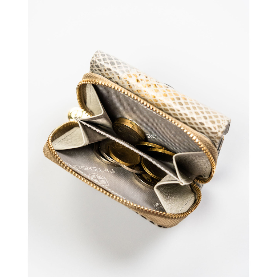 Mały portfel damski wykonany ze skóry naturalnej ze wzorem imitującym skórę węża - Peterson - obrazek 11