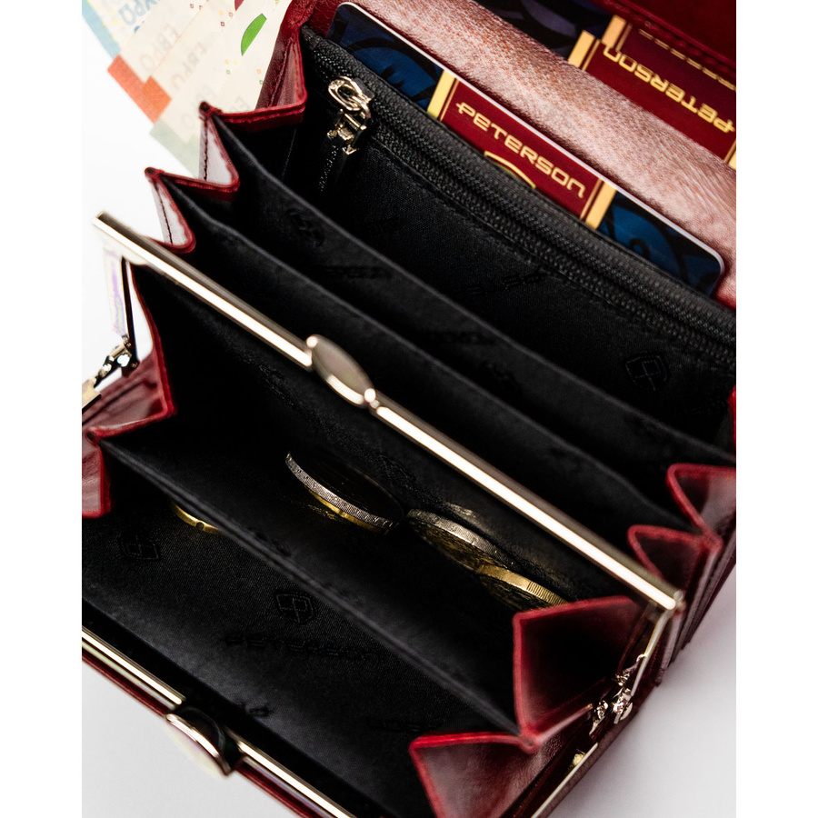 Klasyczny, skórzany portfel damski w czerwonym kolorze zamykany zatrzaskiem i biglem - Peterson - obrazek 10