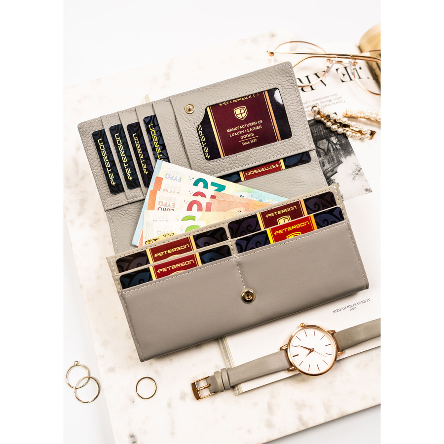 Duży, wielokolorowy portfel damski ze skóry naturalnej na zatrzask i bigiel - Peterson - obrazek 7