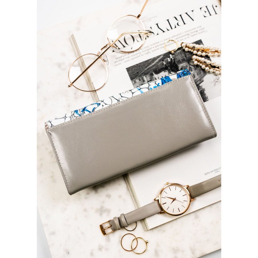 Poziomy portfel damski w kwiatowy wzór z wewnętrzną kieszonką na suwak - Peterson - obrazek 5