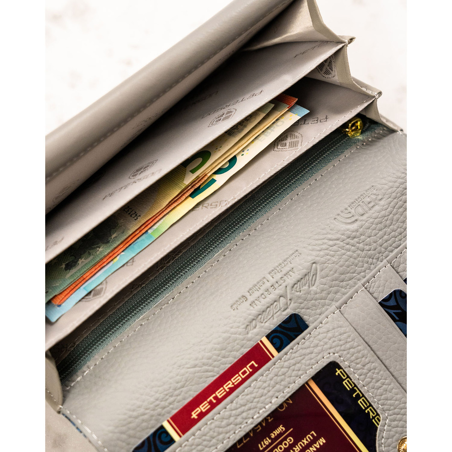 Portfel damski ze skóry naturalnej w kwiatowy wzór wyposażony w system RFID - Peterson - obrazek 10