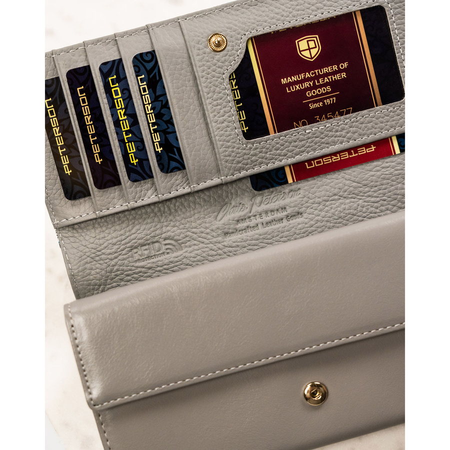 Portfel damski ze skóry naturalnej w kwiatowy wzór wyposażony w system RFID - Peterson - obrazek 8