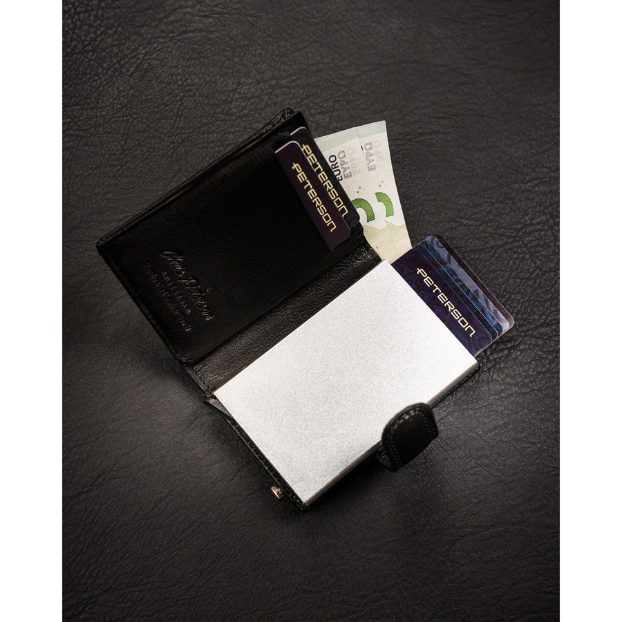 Mały portfel męski ze skóry naturalnej w czarnym kolorze zapinany zatrzaskiem - Peterson - obrazek 6
