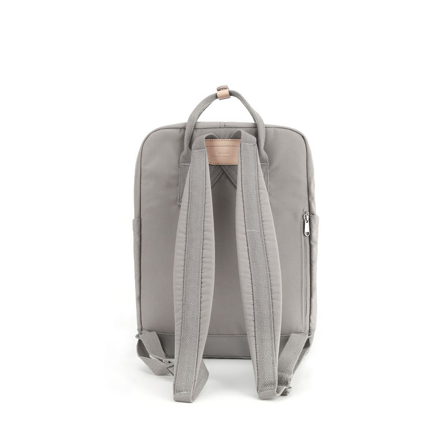 Praktyczny, miejski plecak damski w ciemnoszarym kolorze zawieszony na regulowanych szelkach - Himawari - obrazek 3