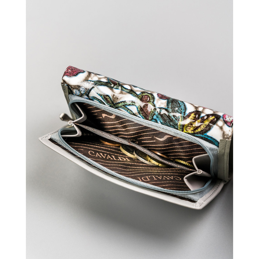 Pojemny portfel damski w kwiaty zamykany na zatrzask - 4U Cavaldi - obrazek 8