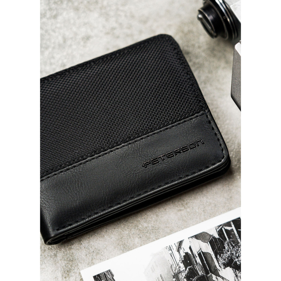 Modny portfel męski w czarnym kolorze z systemem RFID - Peterson - obrazek 4