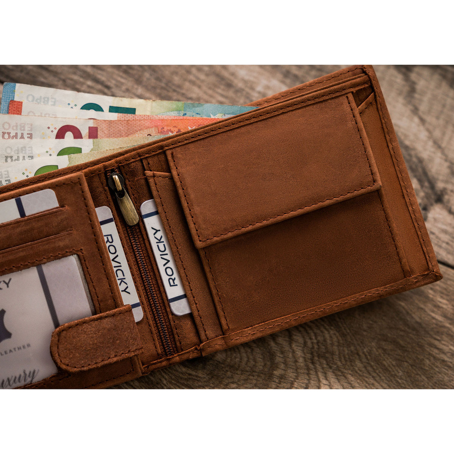 Portfel męski ze skóry naturalnej w brązowym kolorze, model bez zapięcia zewnętrznego - Always Wild - obrazek 9