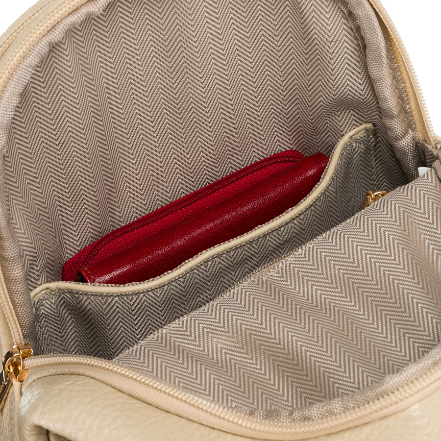 Modna i funkcjonalna beżowa saszetka damska crossbody z eko skóry Peterson - obrazek 7