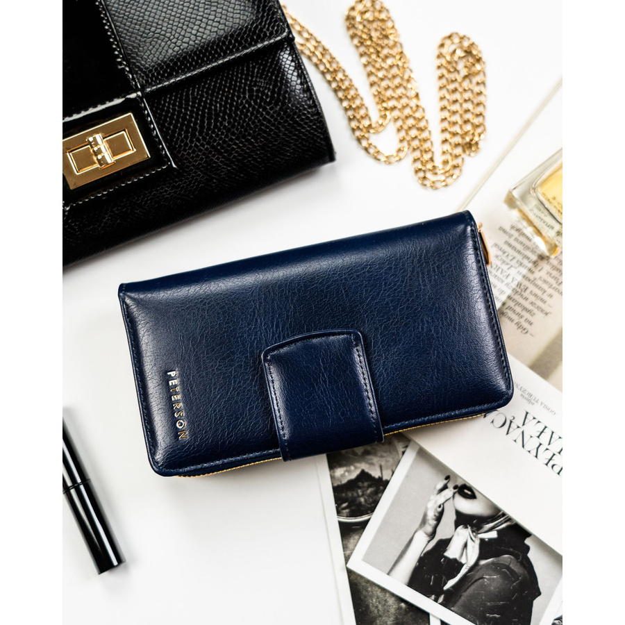 Portfel damski ze skóry ekologicznej zamykany na zatrzask i suwak. Portfel w granatowym kolorze - Peterson - obrazek 3