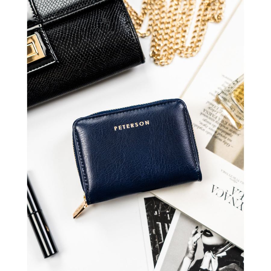 Mały, granatowy portfel damski ze skóry ekologicznej wyposażony w system RFID - Peterson - obrazek 3