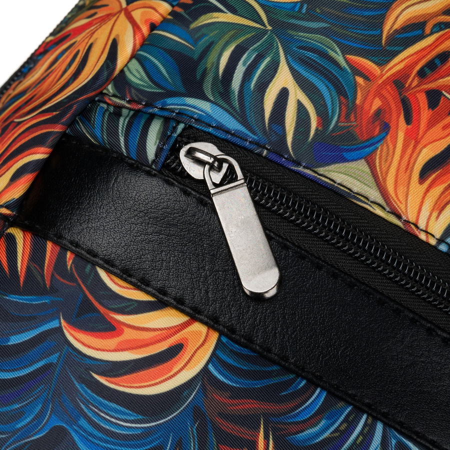 Wzorzysty, miejski plecak damski zawieszony na regulowanych szelkach - Rovicky - obrazek 6