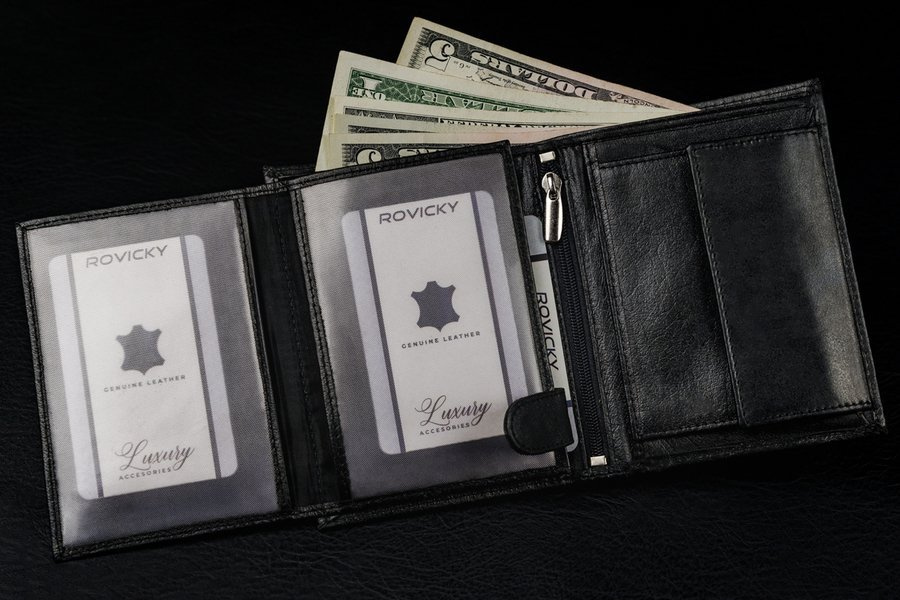 Męski duży portfel skórzany, pionowy bez zapięcia - Ronaldo - obrazek 11