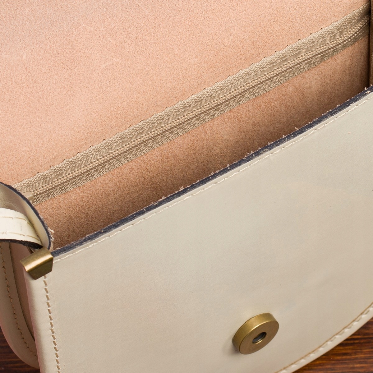 303e6fa5acd3975e91cb3f89113069d5